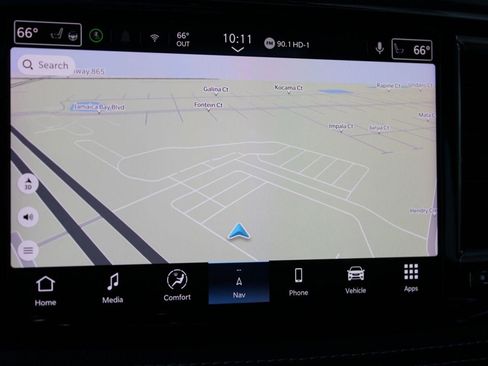 Used 2025 Chrysler Pacifica Limited FWD image 25