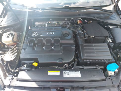 Used 2015 Volkswagen Golf TDI SE FWD image 29