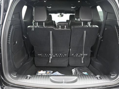 Used 2025 Chrysler Pacifica Select FWD image 14