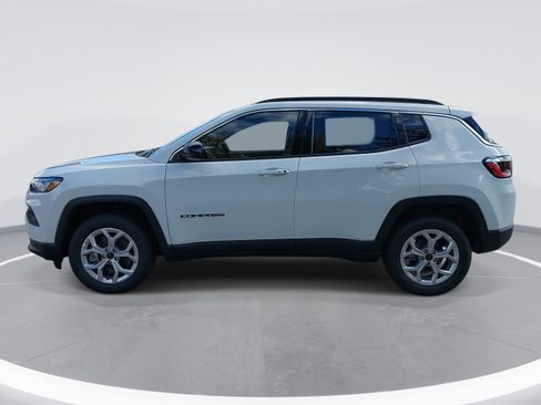 New 2026 Jeep Compass Latitude image 8