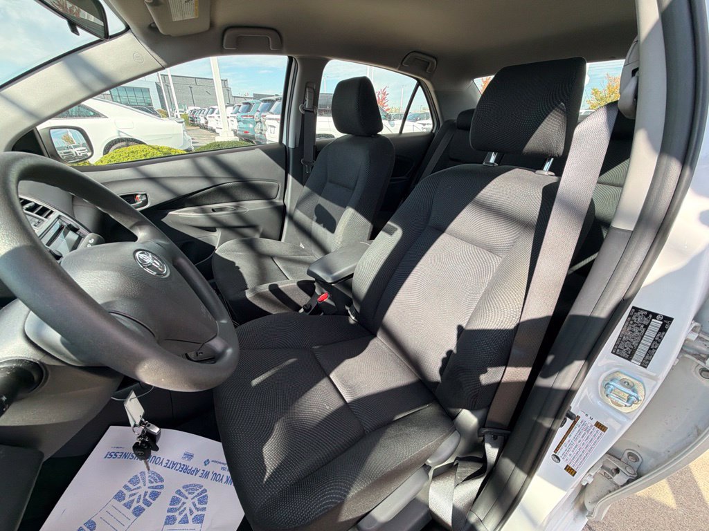 Used 2009 Toyota Yaris Sedan w/ Convenience Pkg FWD image 12