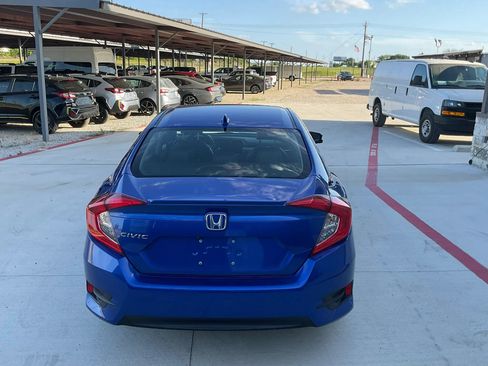 Used 2018 Honda Civic EX-L image 8