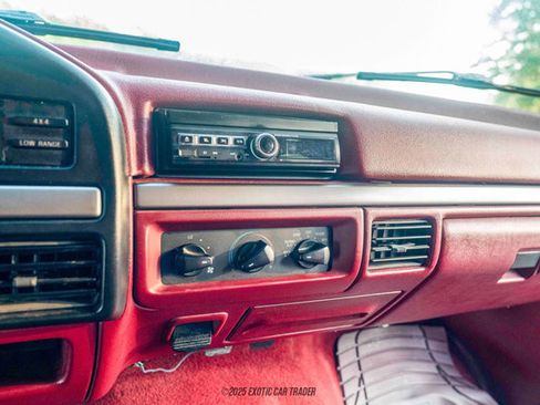 Used 1995 Ford Bronco XLT image 30