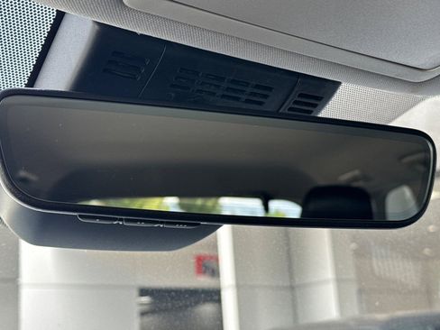 Used 2025 Toyota Grand Highlander AWD image 27