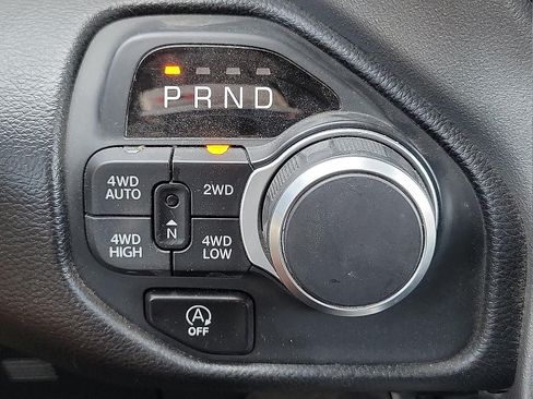 Used 2025 RAM 1500 Big Horn AWD/4WD image 16