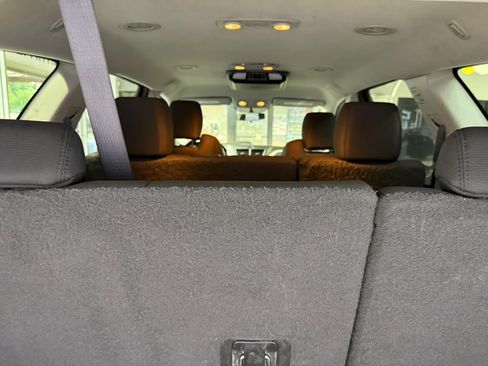 Used 2012 Chevrolet Traverse LT FWD image 39