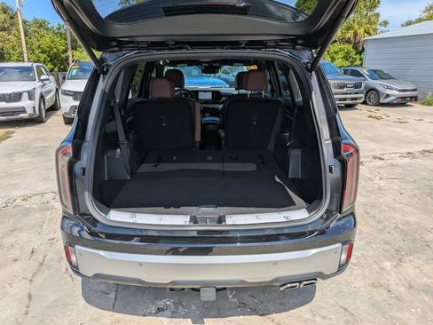 Certified 2024 Kia Telluride SX Prestige w/ Towing Package AWD/4WD image 12