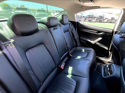 Used 2022 Maserati Ghibli GT image 39
