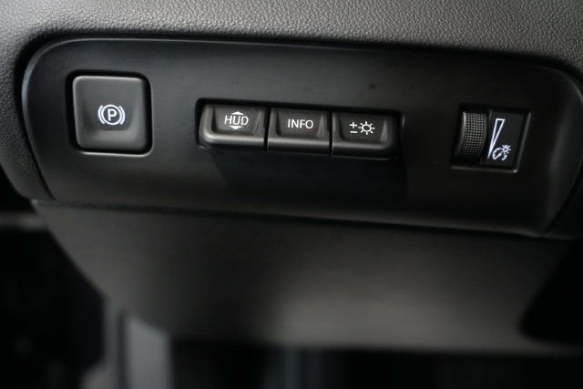Used 2024 Buick Enclave Avenir w/ Avenir Technology Package AWD/4WD image 15