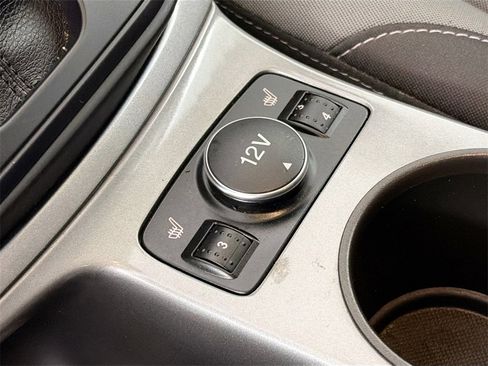 Used 2015 Ford Escape SE w/ Equipment Group 201A image 19