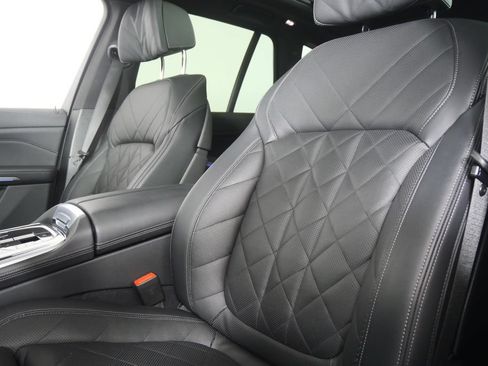 Certified 2025 BMW X5 M60i w/ Climate Comfort Package AWD/4WD image 10