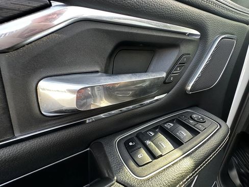 Used 2024 RAM 1500 Laramie AWD/4WD image 21