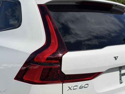 New 2026 Volvo XC60 B5 Ultra w/ Protection Package AWD/4WD image 9