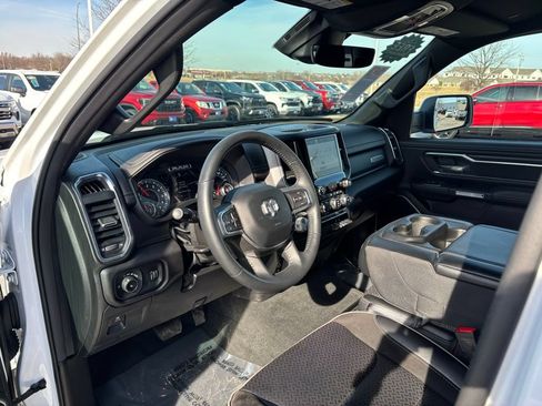Used 2024 RAM 1500 Laramie AWD/4WD image 16