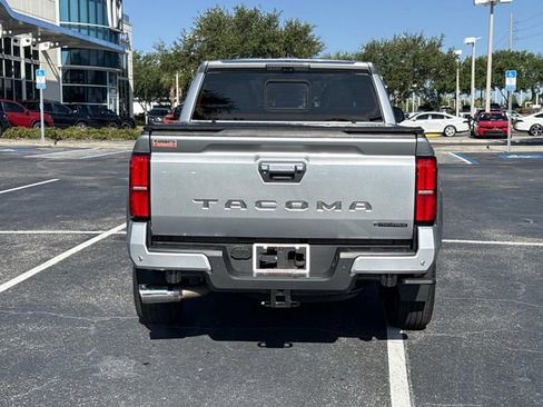 Used 2024 Toyota Tacoma Limited AWD/4WD image 5
