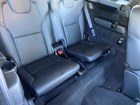 Used 2020 Volvo XC90 T6 Momentum image 39