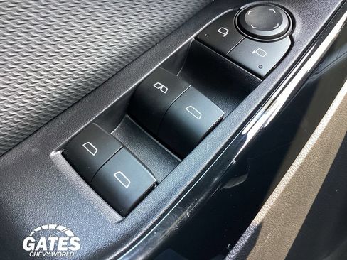 Used 2026 Chevrolet Equinox LT FWD image 18