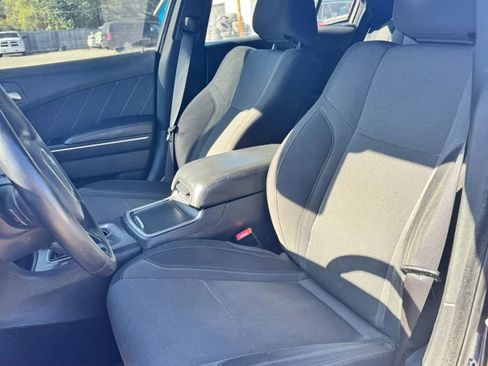 Used 2015 Dodge Charger SE w/ Popular Equipment Group image 11