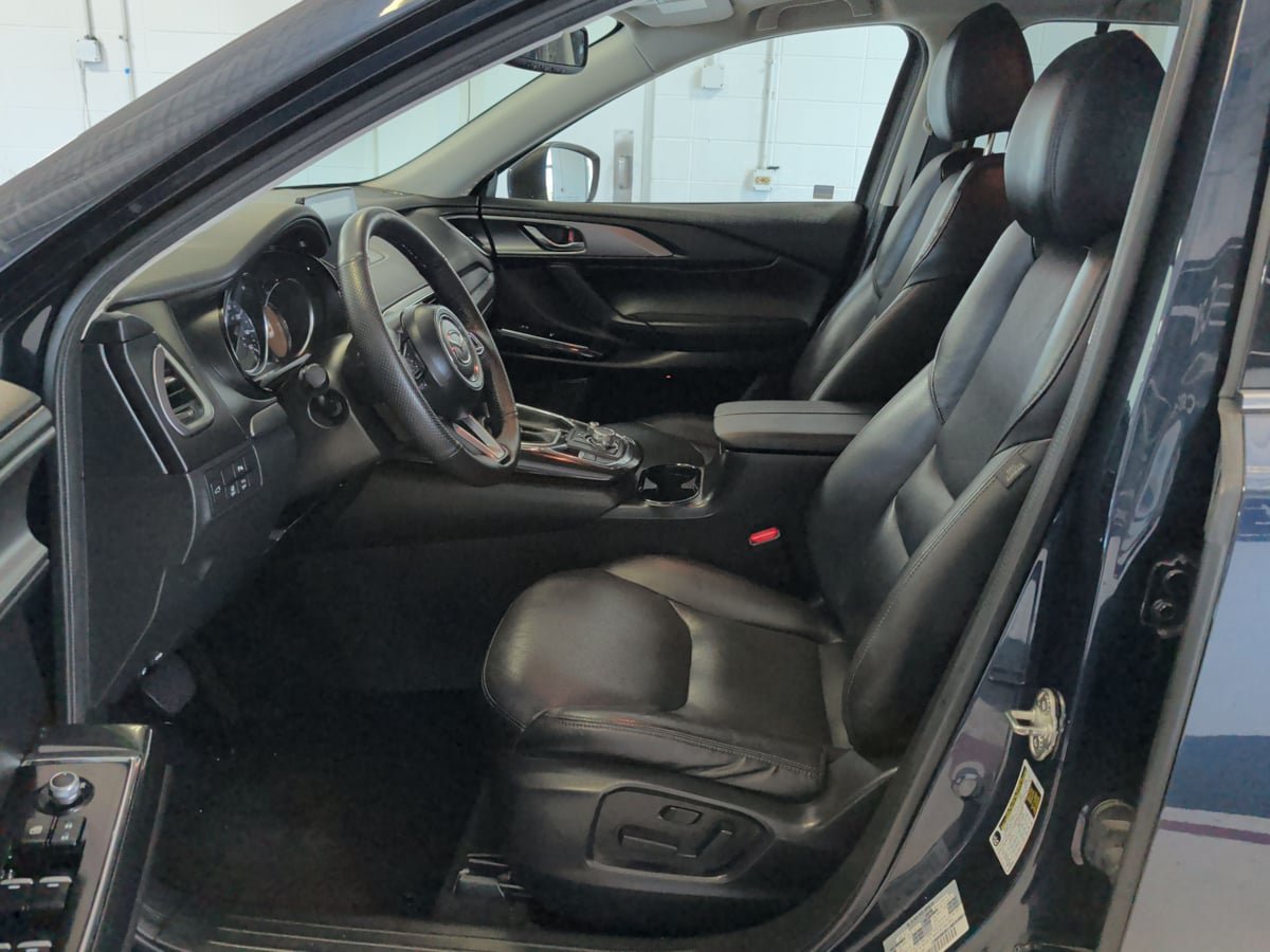 Used 2018 MAZDA CX-9 Touring w/ Touring Premium Package AWD/4WD image 9