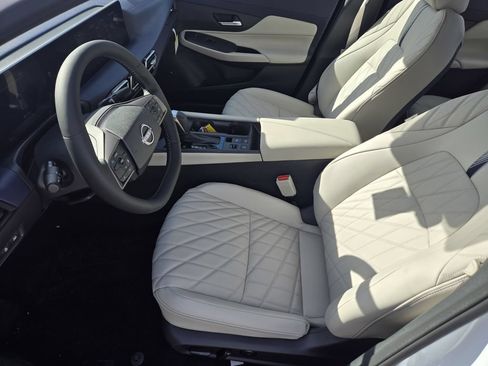 New 2026 Nissan Sentra SL w/ Floor Mat Package FWD image 9