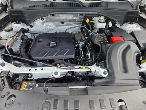 Used 2025 Chevrolet TrailBlazer LT AWD/4WD image 34