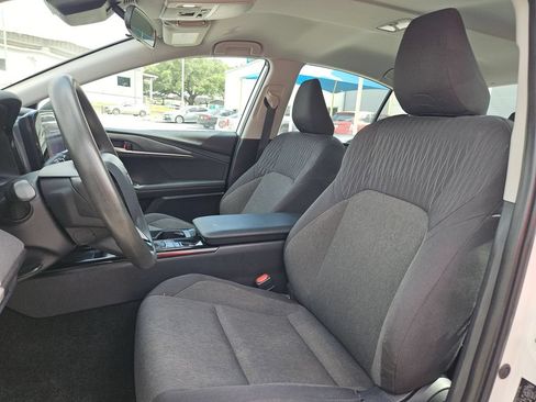Used 2025 Toyota Camry LE FWD image 16
