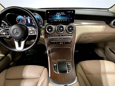Used 2021 Mercedes-Benz GLC 300 4MATIC image 16