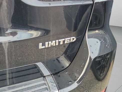Used 2018 Jeep Grand Cherokee Limited RWD image 21