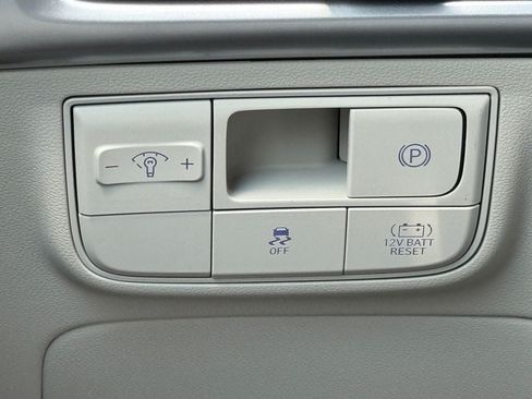 New 2026 Hyundai Tucson Blue SE FWD image 17