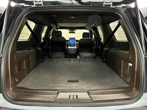Used 2023 Ford Expedition Max King Ranch AWD/4WD image 28
