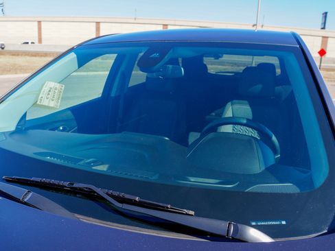 Used 2023 Chevrolet Equinox LT image 36