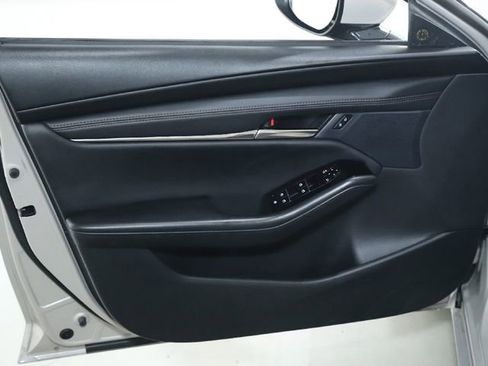 Used 2025 MAZDA MAZDA3 s image 15