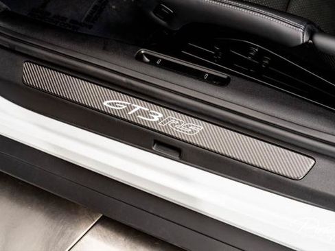 Used 2025 Porsche 911 GT3 RS RWD image 37