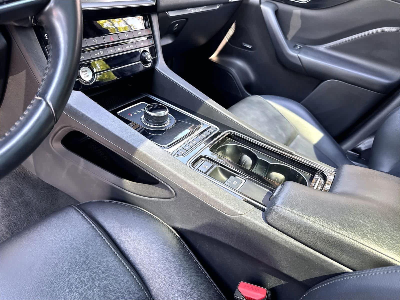 Used 2019 Jaguar F-PACE Premium AWD/4WD image 20