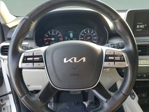Used 2022 Kia Telluride EX w/ EX Premium Package image 21