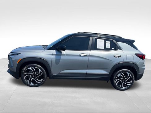 Used 2025 Chevrolet TrailBlazer RS w/ Driver Confidence Package FWD image 2