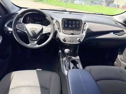 Used 2023 Chevrolet Malibu LT w/ Driver Confidence Package FWD image 12