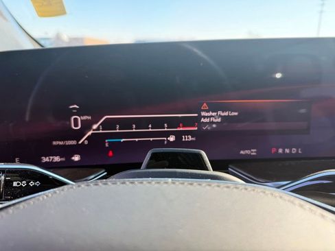 Used 2025 Cadillac Escalade ESV Sport Platinum image 24