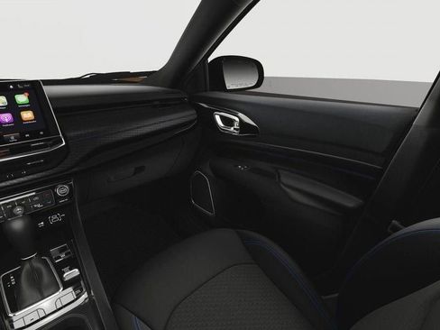 Certified 2025 Jeep Compass Latitude w/ Convenience Group image 20