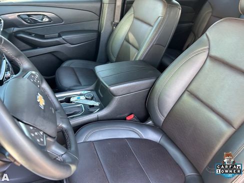 Used 2023 Chevrolet Traverse High Country w/ LPO, Floor Liner Package AWD/4WD image 18