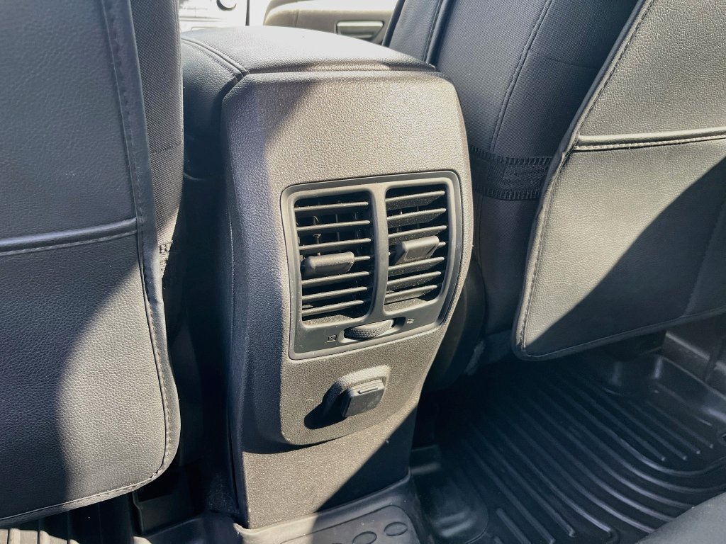 Used 2019 Ford Escape SE FWD image 24