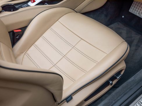 Certified 2016 Ferrari California T image 37