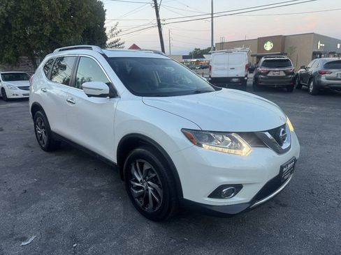 Used 2015 Nissan Rogue SL w/ SL Premium Package AWD/4WD image 2