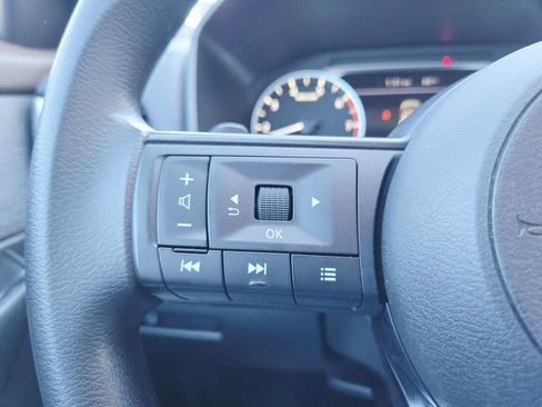 Used 2023 Nissan Rogue S image 19