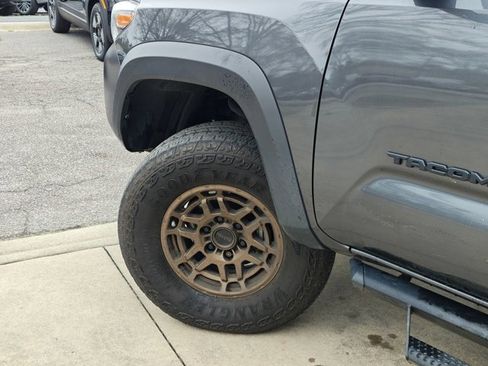 Used 2023 Toyota Tacoma 4x4 Double Cab w/ Trail Edition image 7