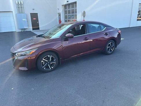 Used 2024 Nissan Sentra SV FWD image 18