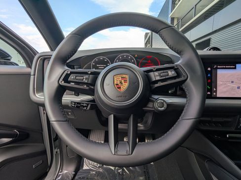 New 2026 Porsche Cayenne S image 15