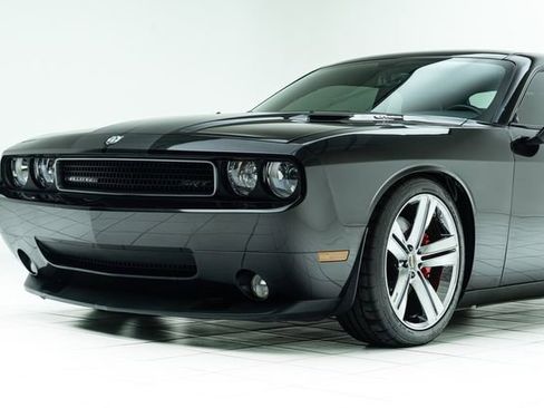 Used 2010 Dodge Challenger SRT8 w/ SRT Option Group II RWD image 11