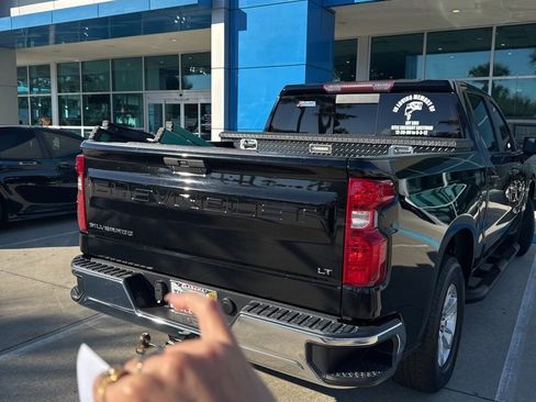 Used 2020 Chevrolet Silverado 1500 LT w/ All-Star Edition image 8