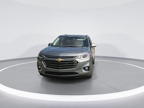 Used 2021 Chevrolet Traverse Premier w/ LPO, Floor Liner Package FWD image 4